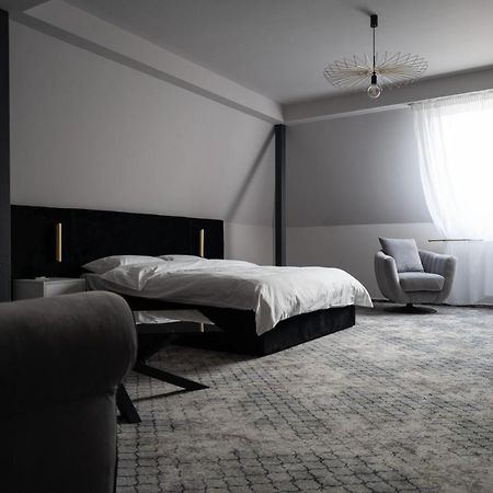 Hotel Cristal คลูจ-นาโปกา ภายนอก รูปภาพ
