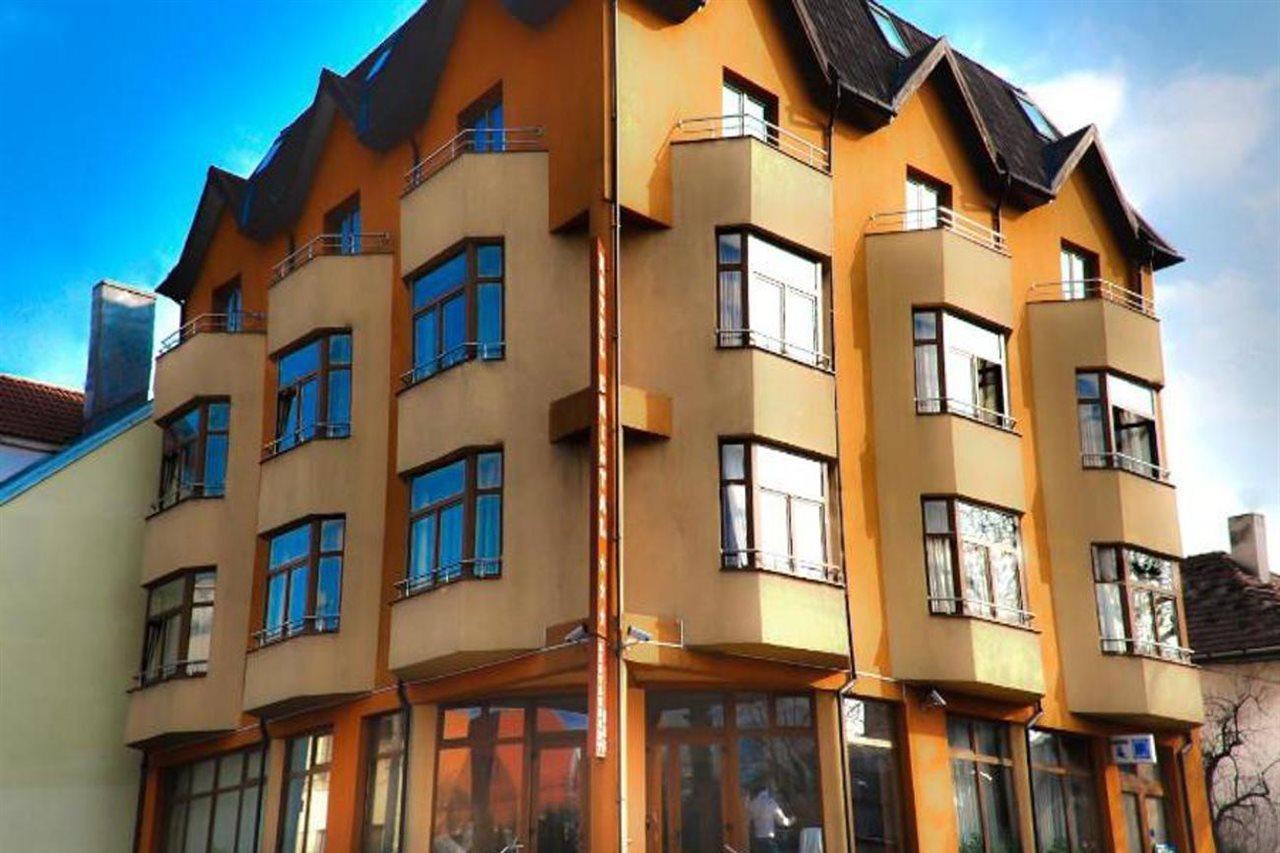 Hotel Cristal คลูจ-นาโปกา ภายนอก รูปภาพ